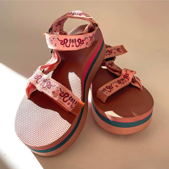 Teva Shoes - Pink Anna Sui Teva Flatform Sandals